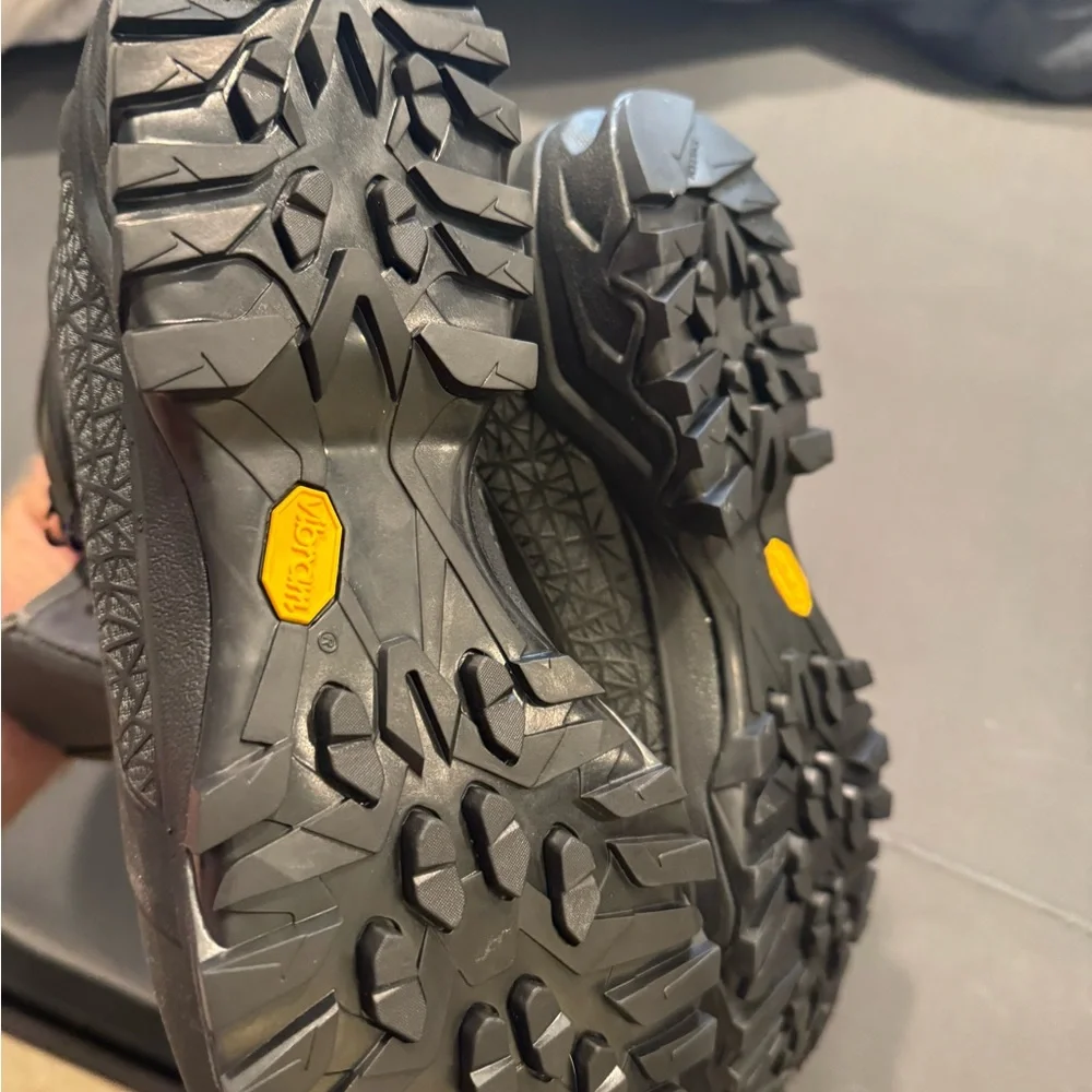 Worn once La Sportiva Nucleo GTX boots
